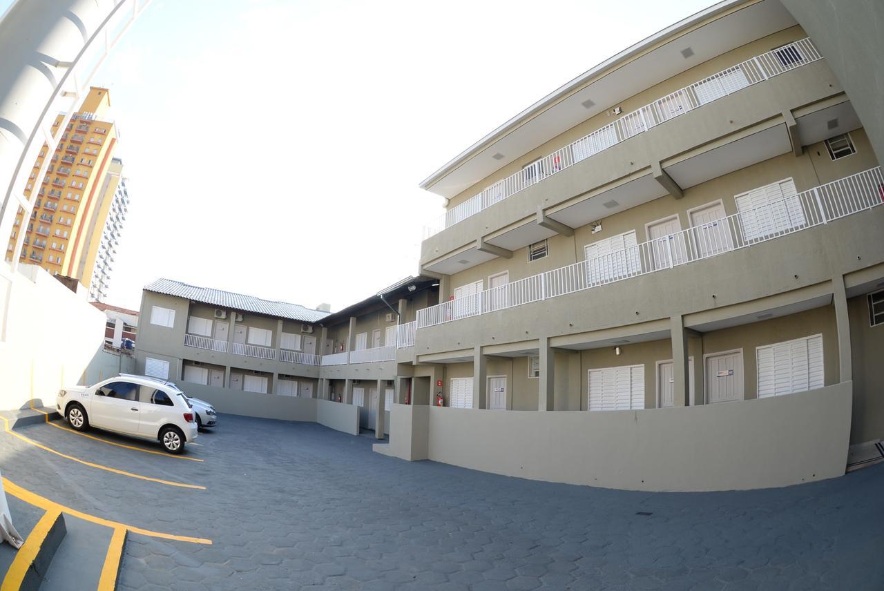 Wanna Hotel Lins Exterior foto